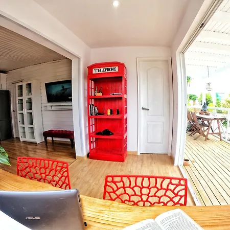 Semesterbostad Berolo 4 *